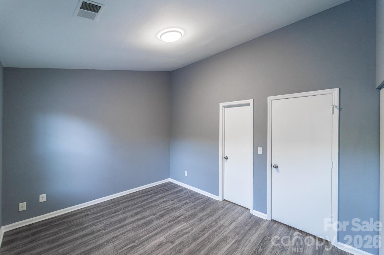 6418 Windsor Gate Lane Property Photo 19