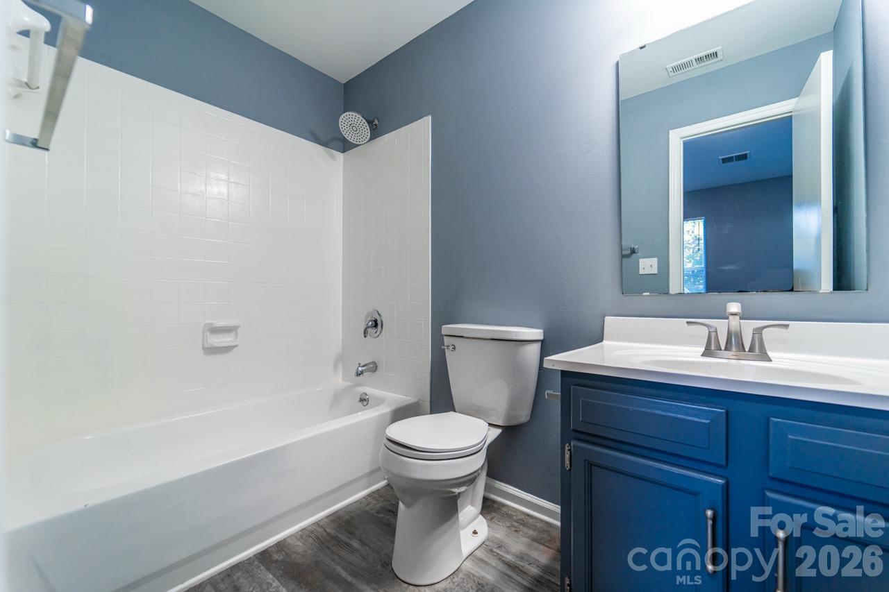 6418 Windsor Gate Lane Property Photo 20