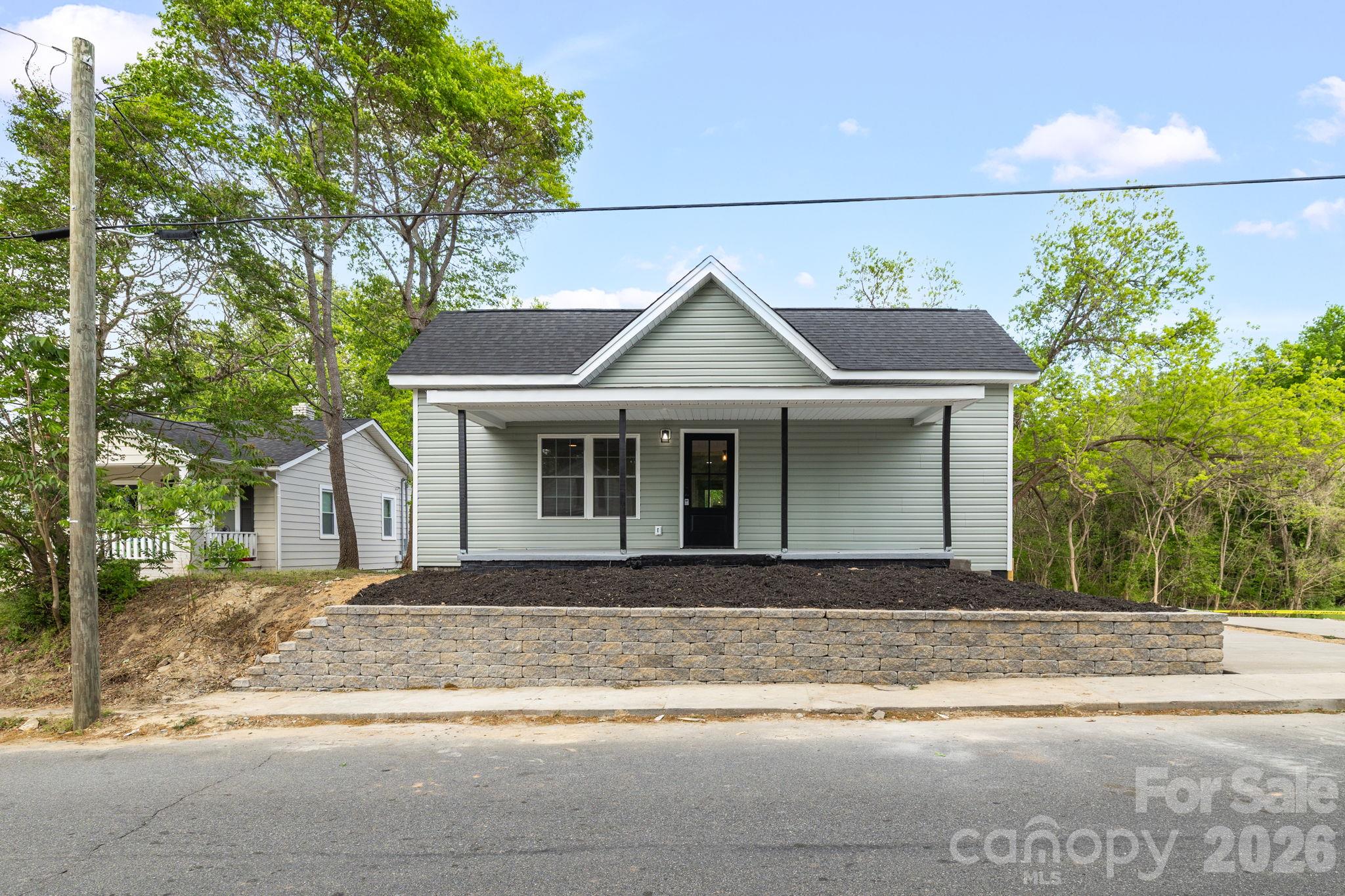 321 S Branch Street Property Photo 1