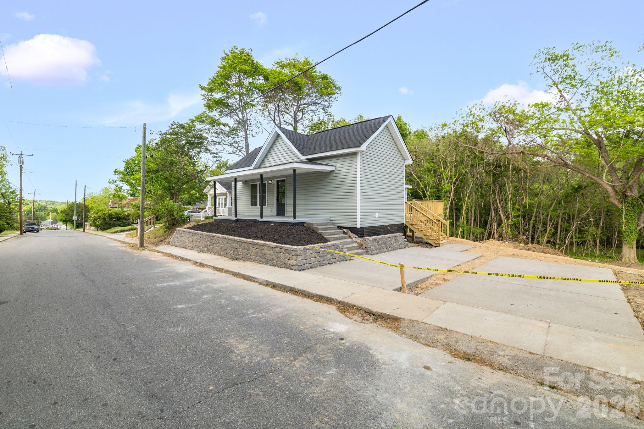 321 S Branch Street Property Photo 3