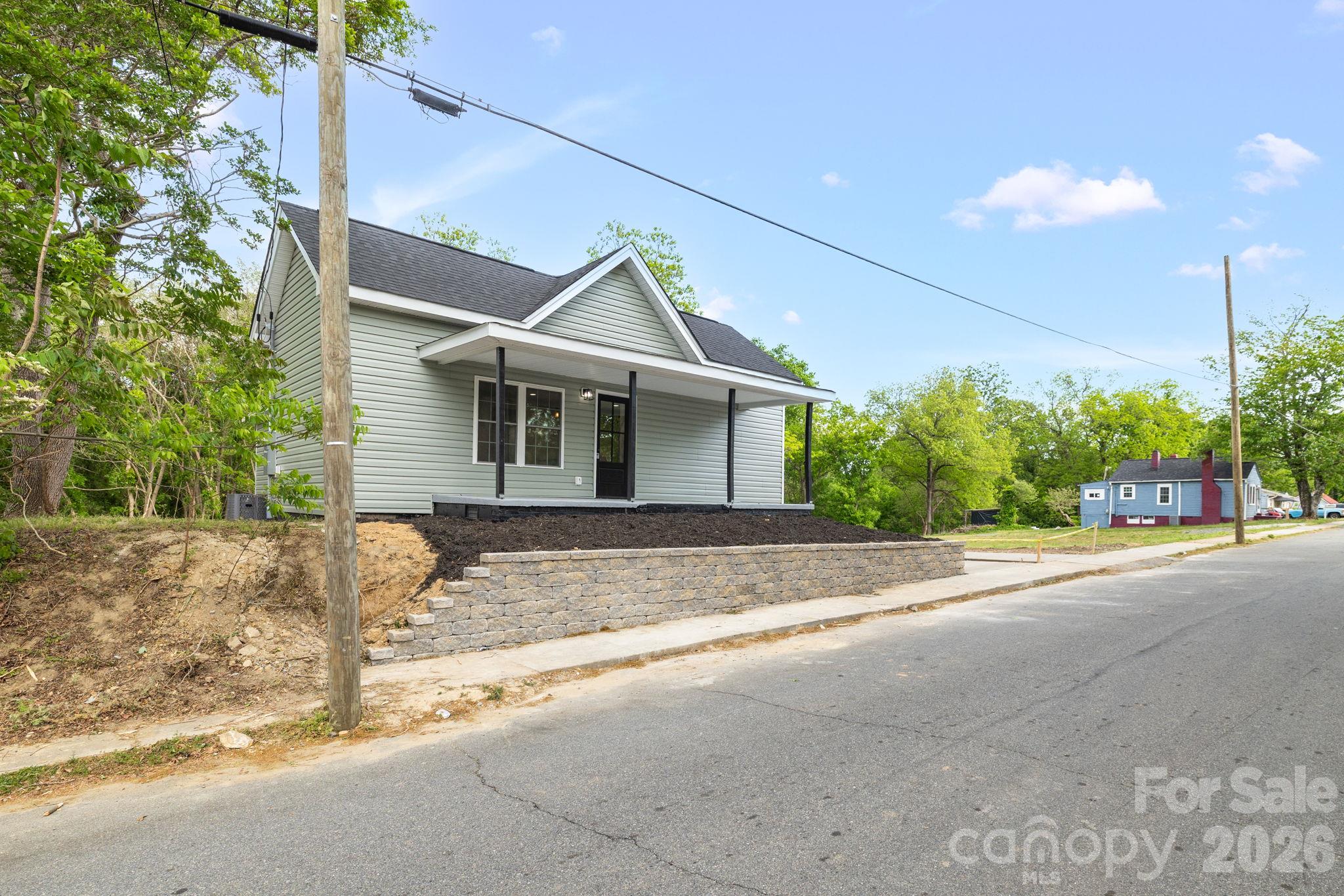 321 S Branch Street Property Photo 4