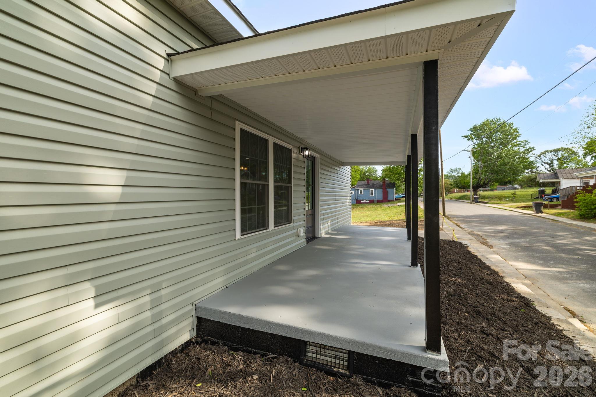 321 S Branch Street Property Photo 5
