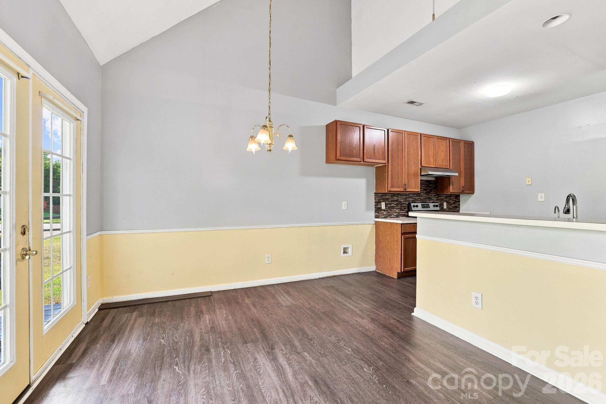 1000 Barbee Farm Drive Property Photo 6