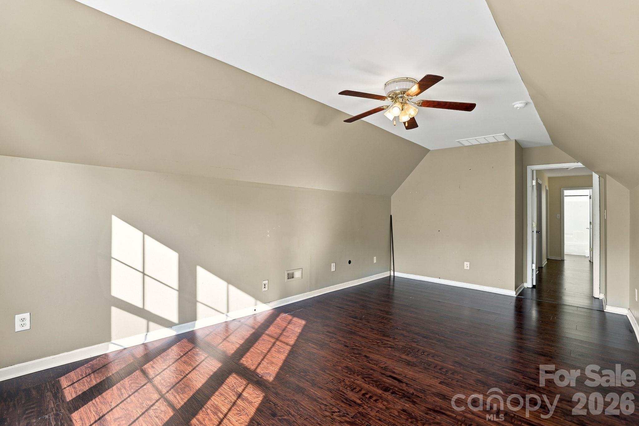 1000 Barbee Farm Drive Property Photo 17