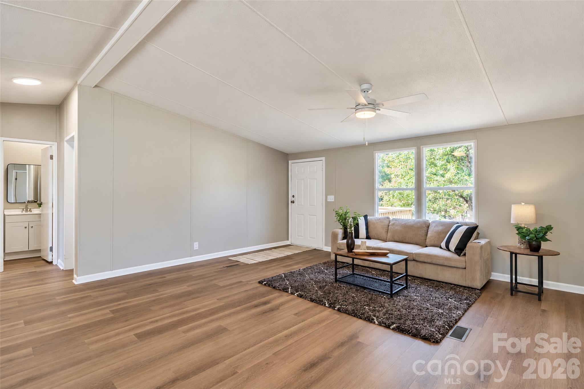 5609 Wildwood Court Property Photo 11