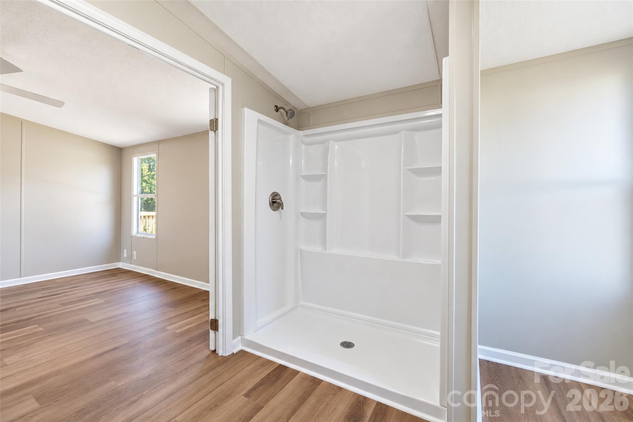5609 Wildwood Court Property Photo 34