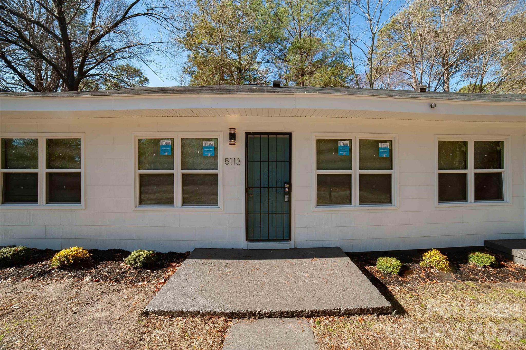5113 Higgins Street Property Photo 1
