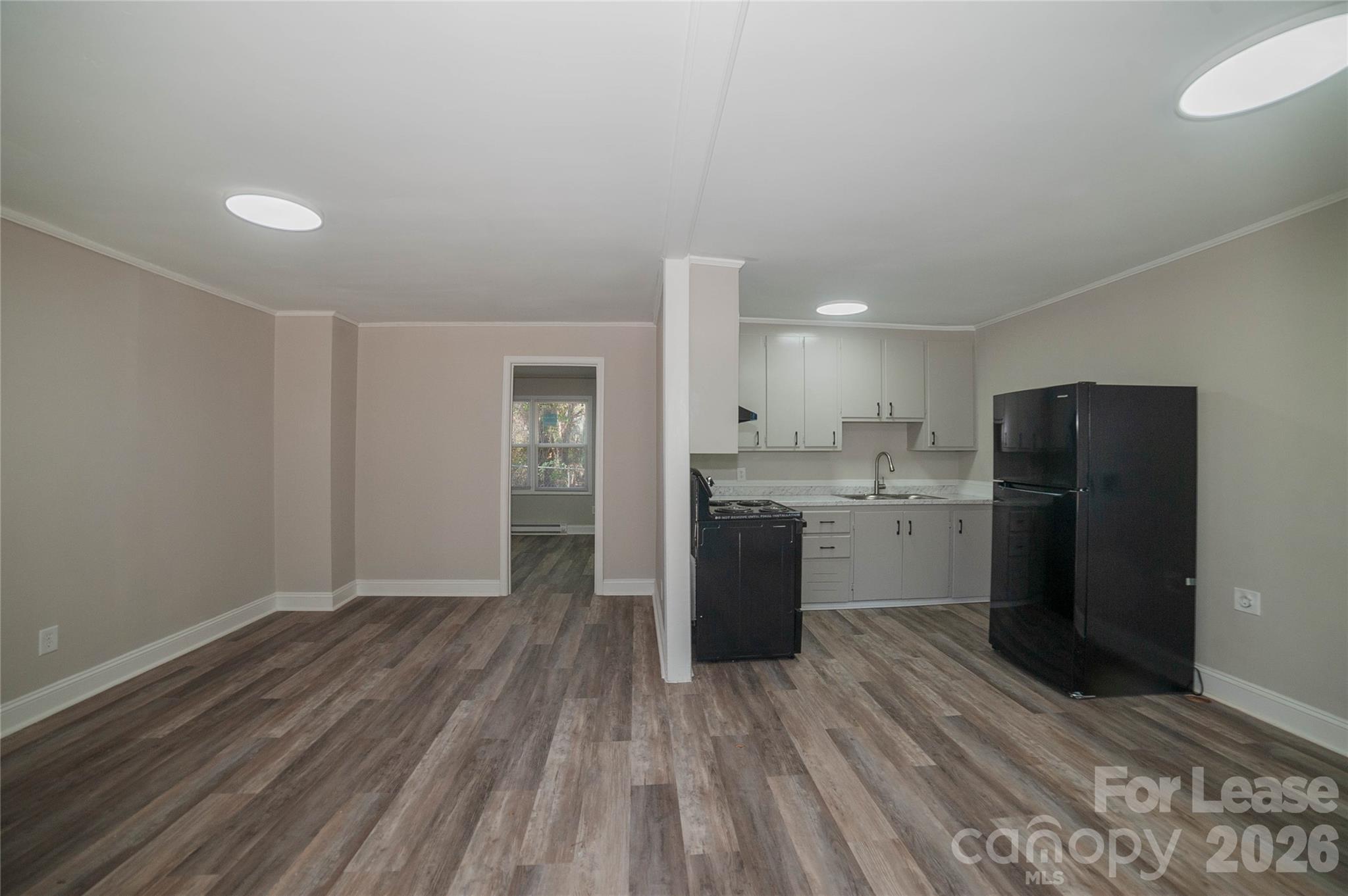 5113 Higgins Street Property Photo 3