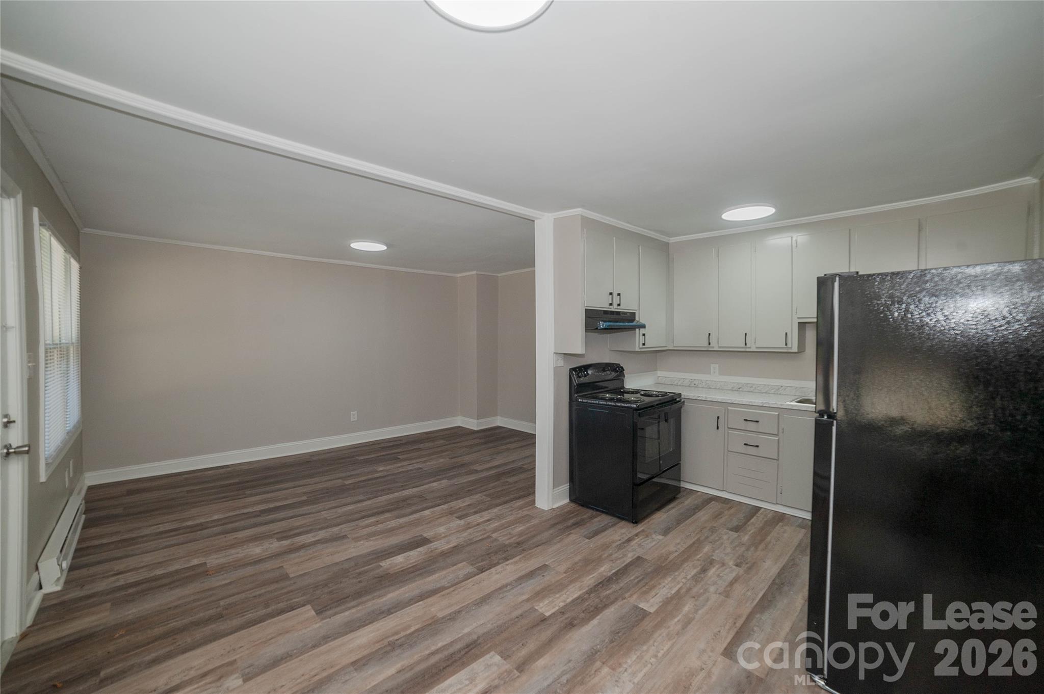 5113 Higgins Street Property Photo 5