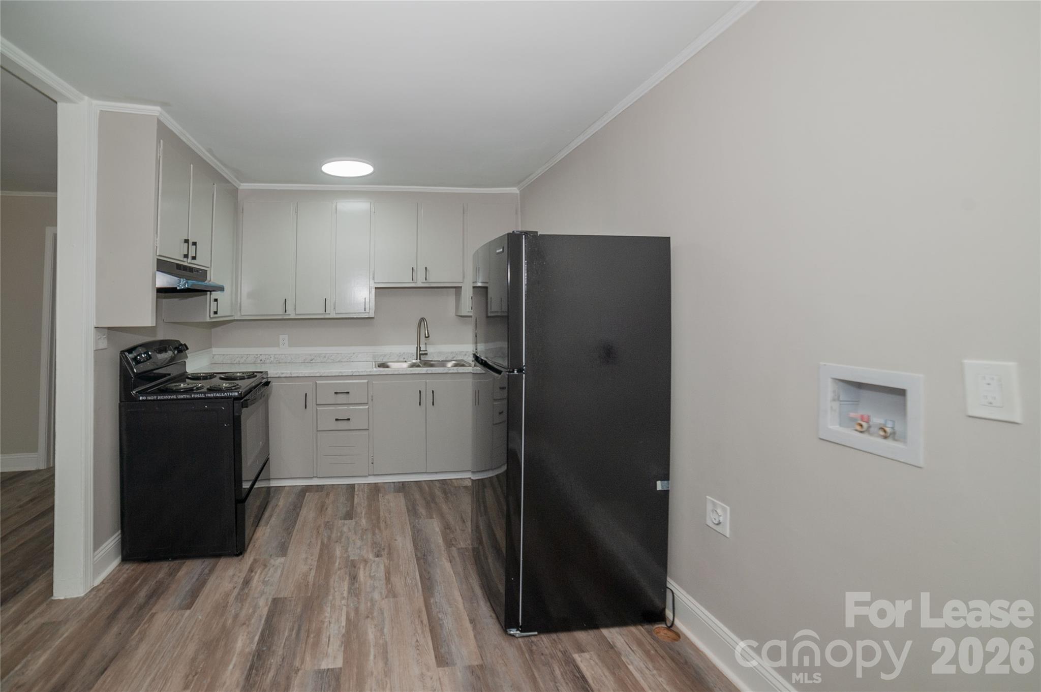 5113 Higgins Street Property Photo 10