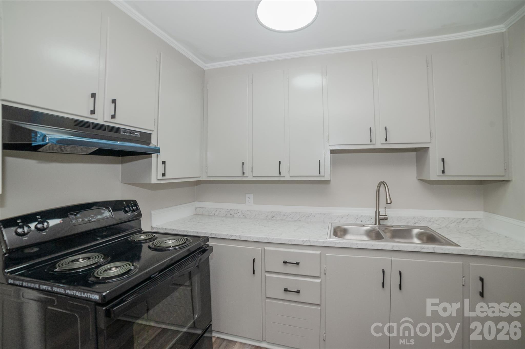 5113 Higgins Street Property Photo 11