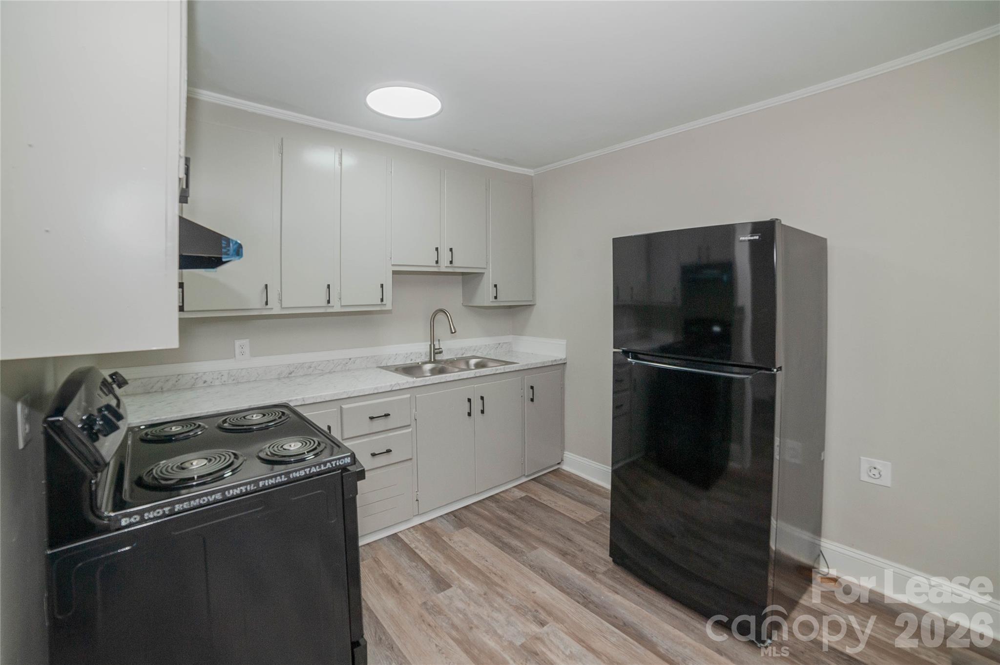 5113 Higgins Street Property Photo 12