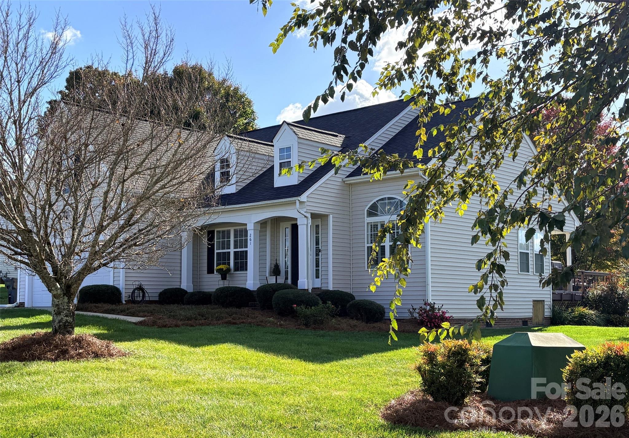 261 Brook Glen Drive Property Photo 1