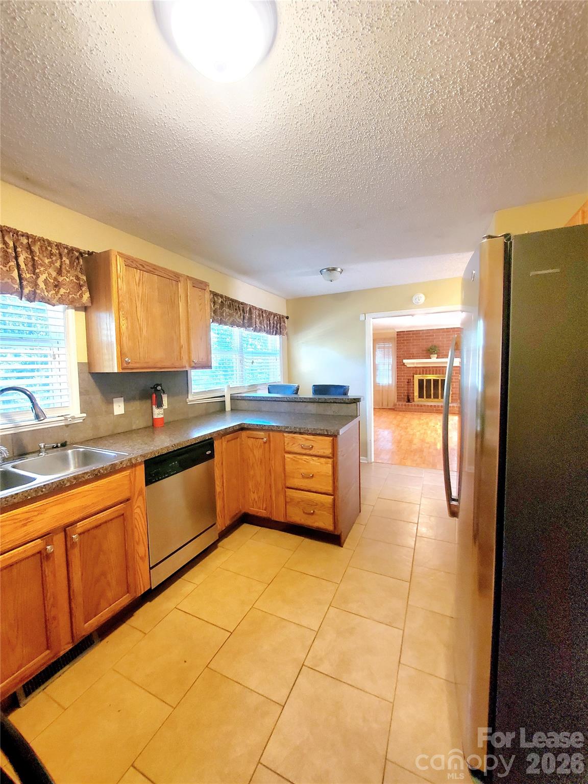 1403 Crescent Street Property Photo 7