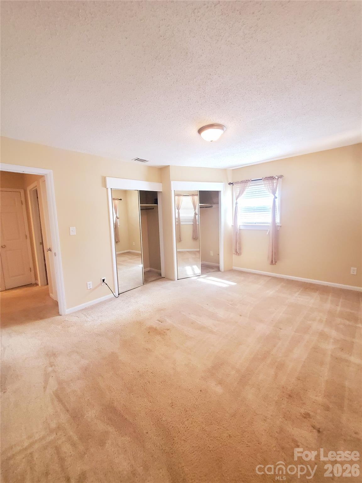 1403 Crescent Street Property Photo 16