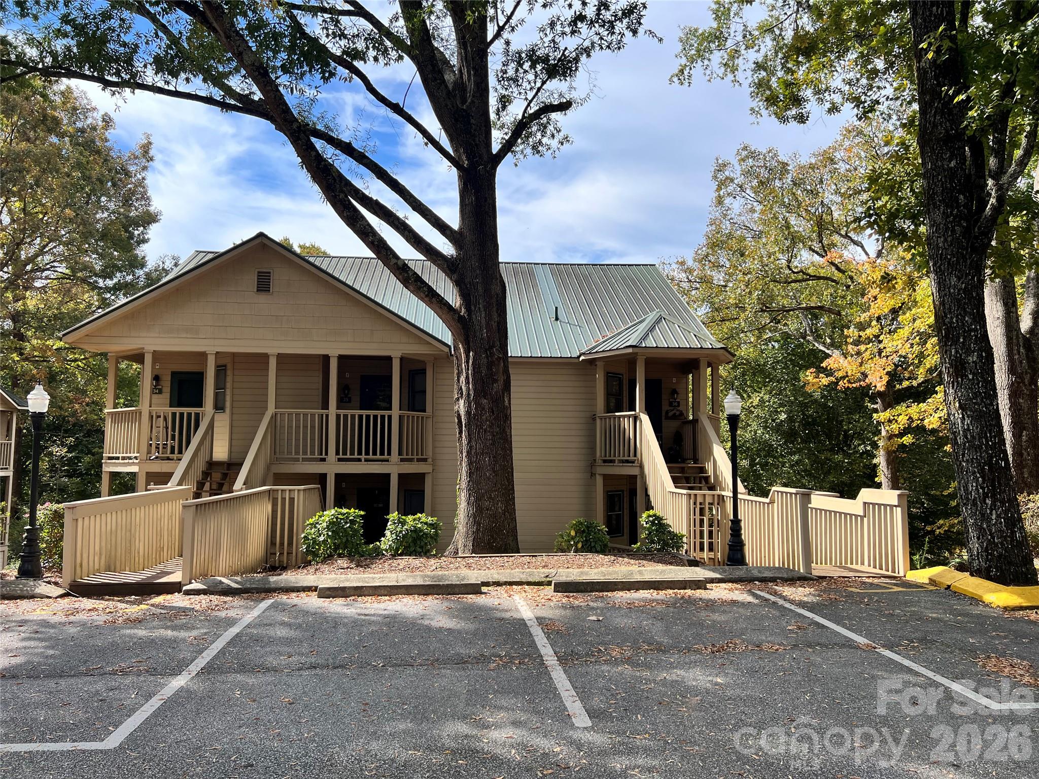 160 Whitney Boulevard 36 Property Photo 1