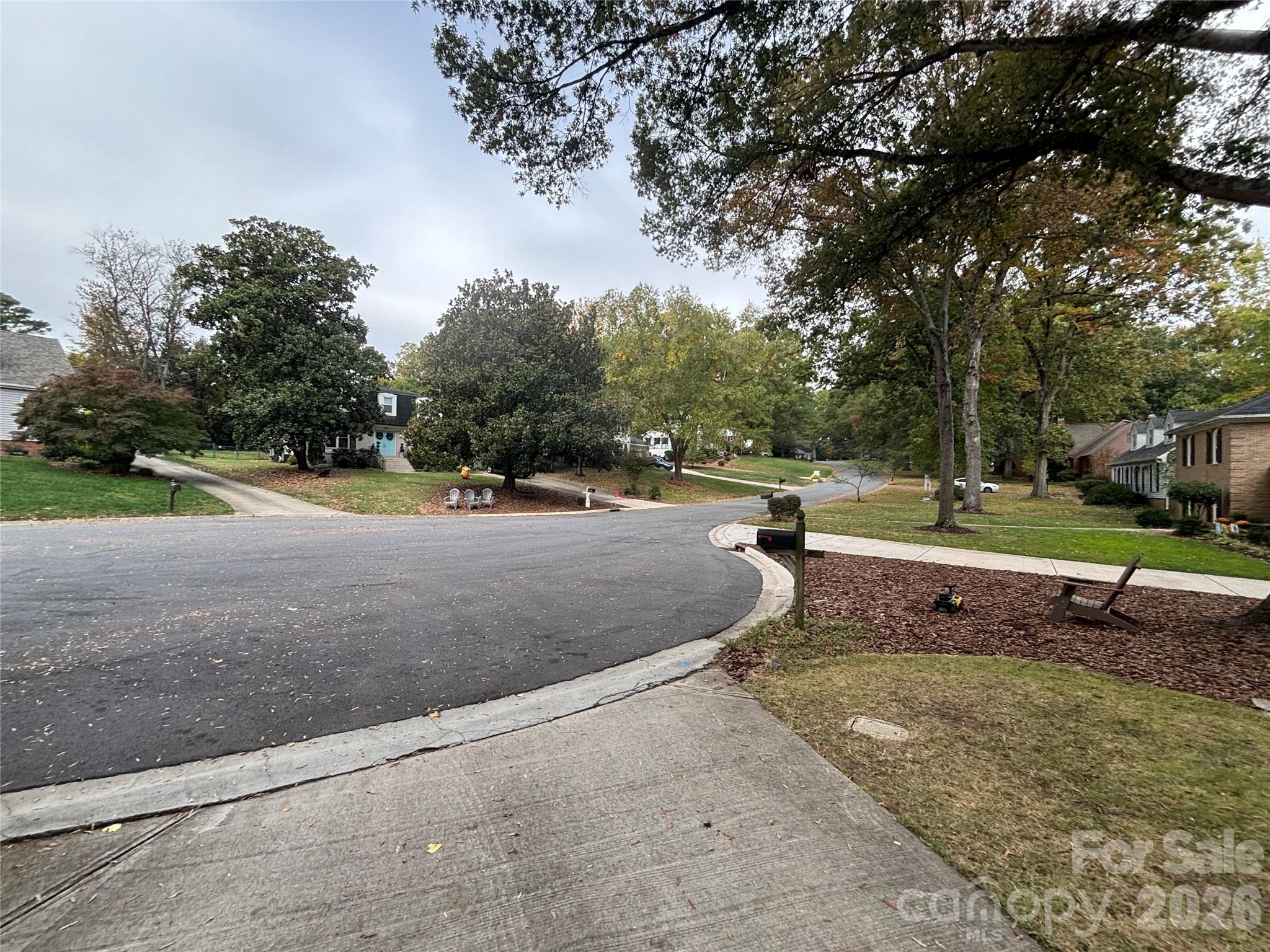 6247 Heritage Place Property Photo 5