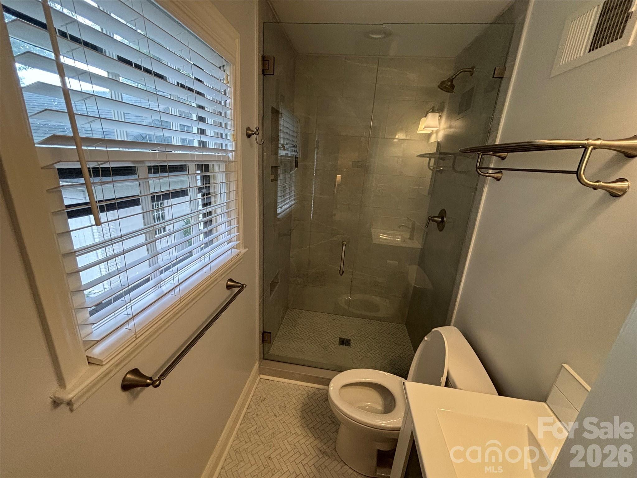 6247 Heritage Place Property Photo 18
