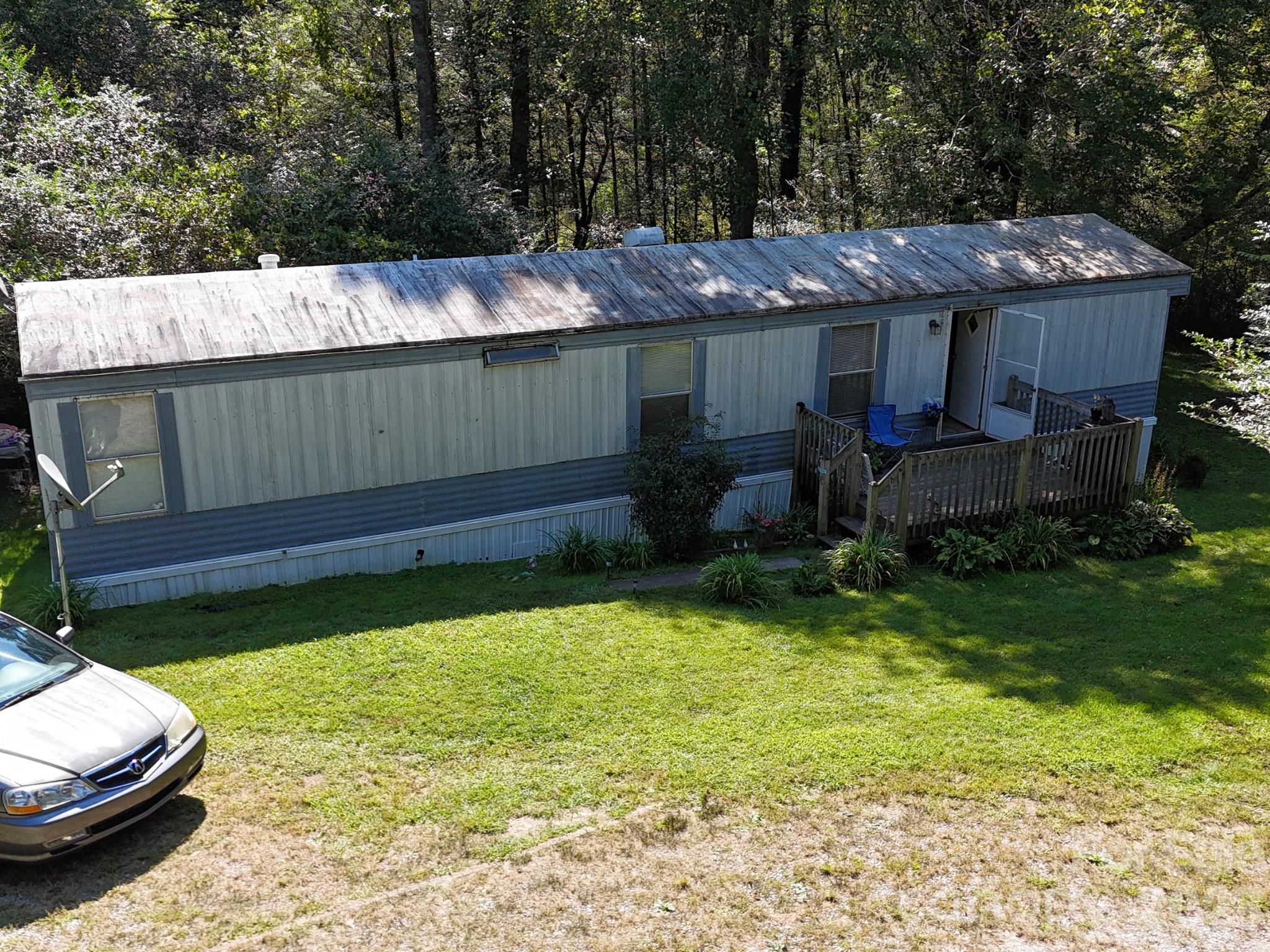 545 & 585 Ross Road Property Photo 2