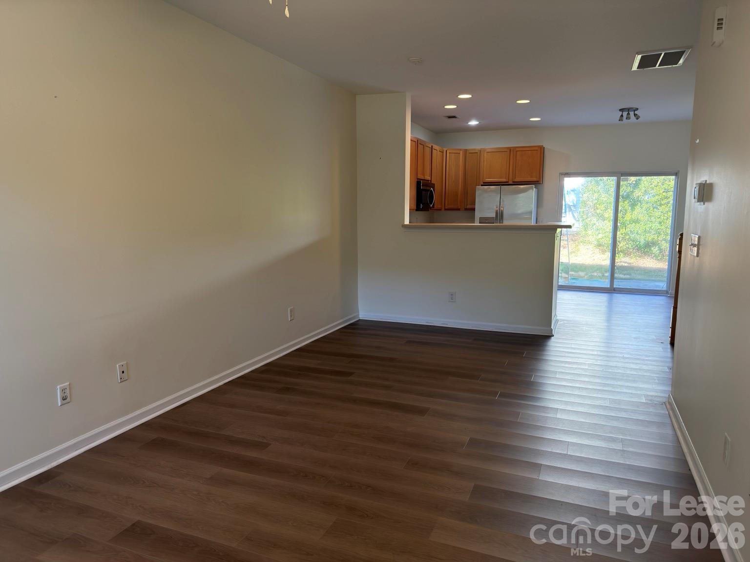 634 Fountain Court Property Photo 2