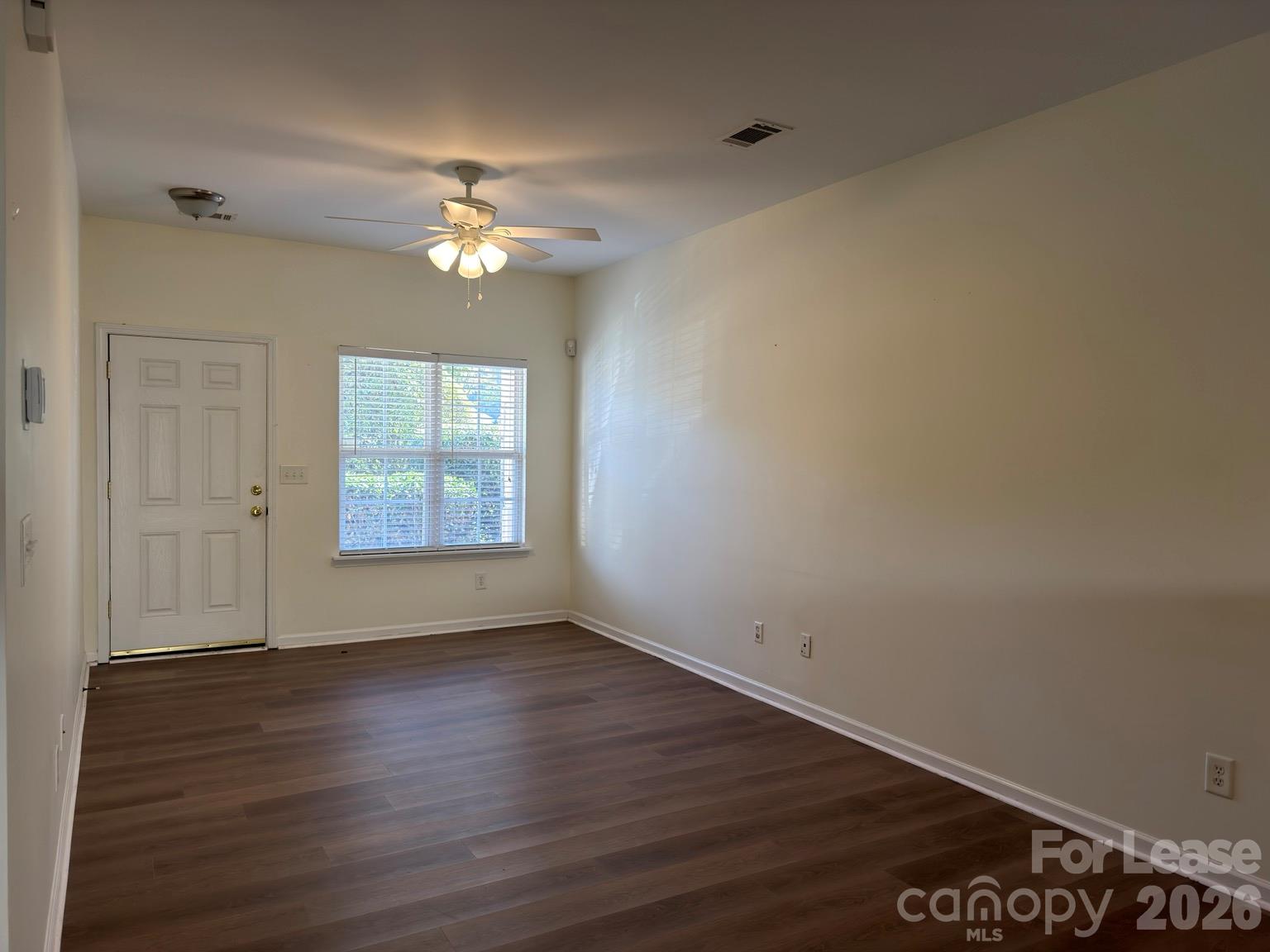 634 Fountain Court Property Photo 4