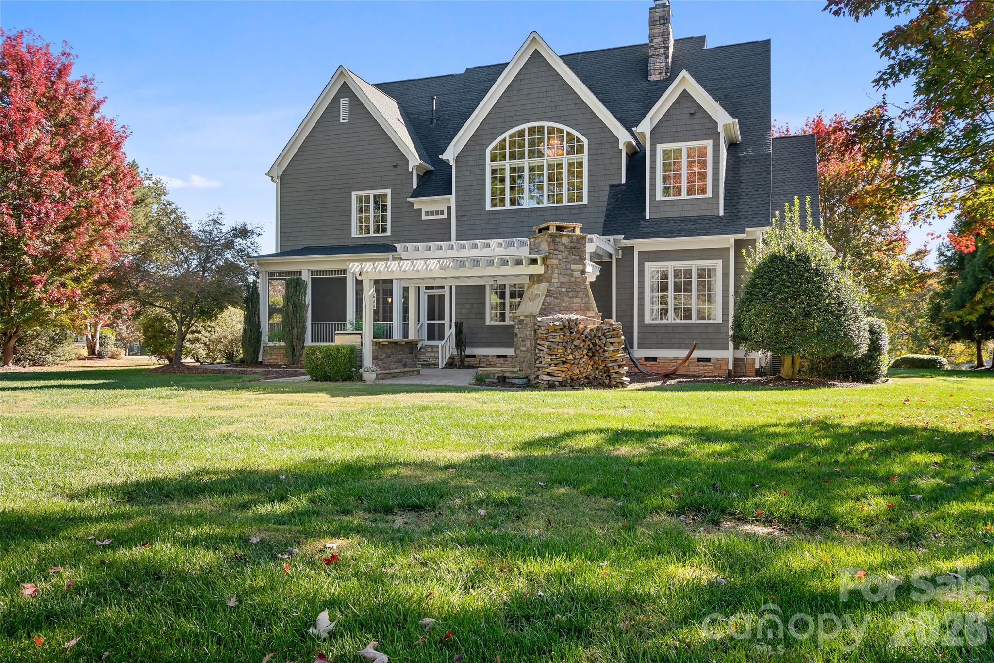161 Cape Cod Way Property Photo 4