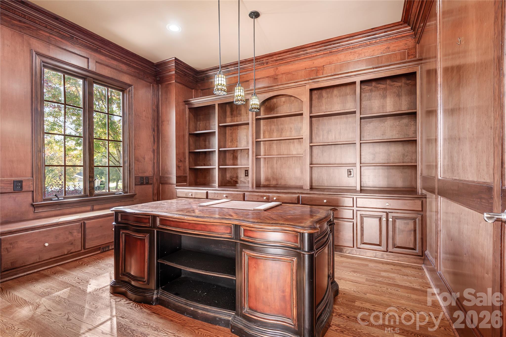 161 Cape Cod Way Property Photo 7