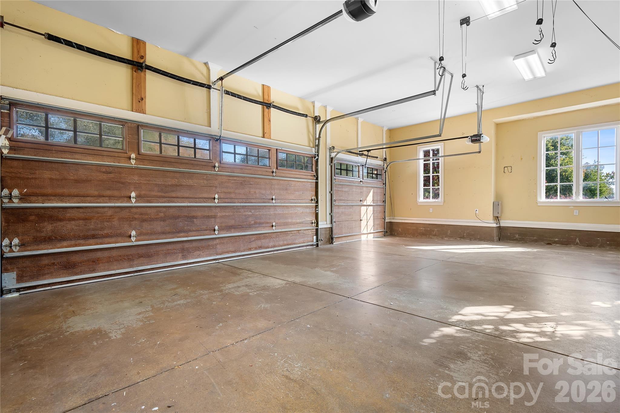 161 Cape Cod Way Property Photo 28