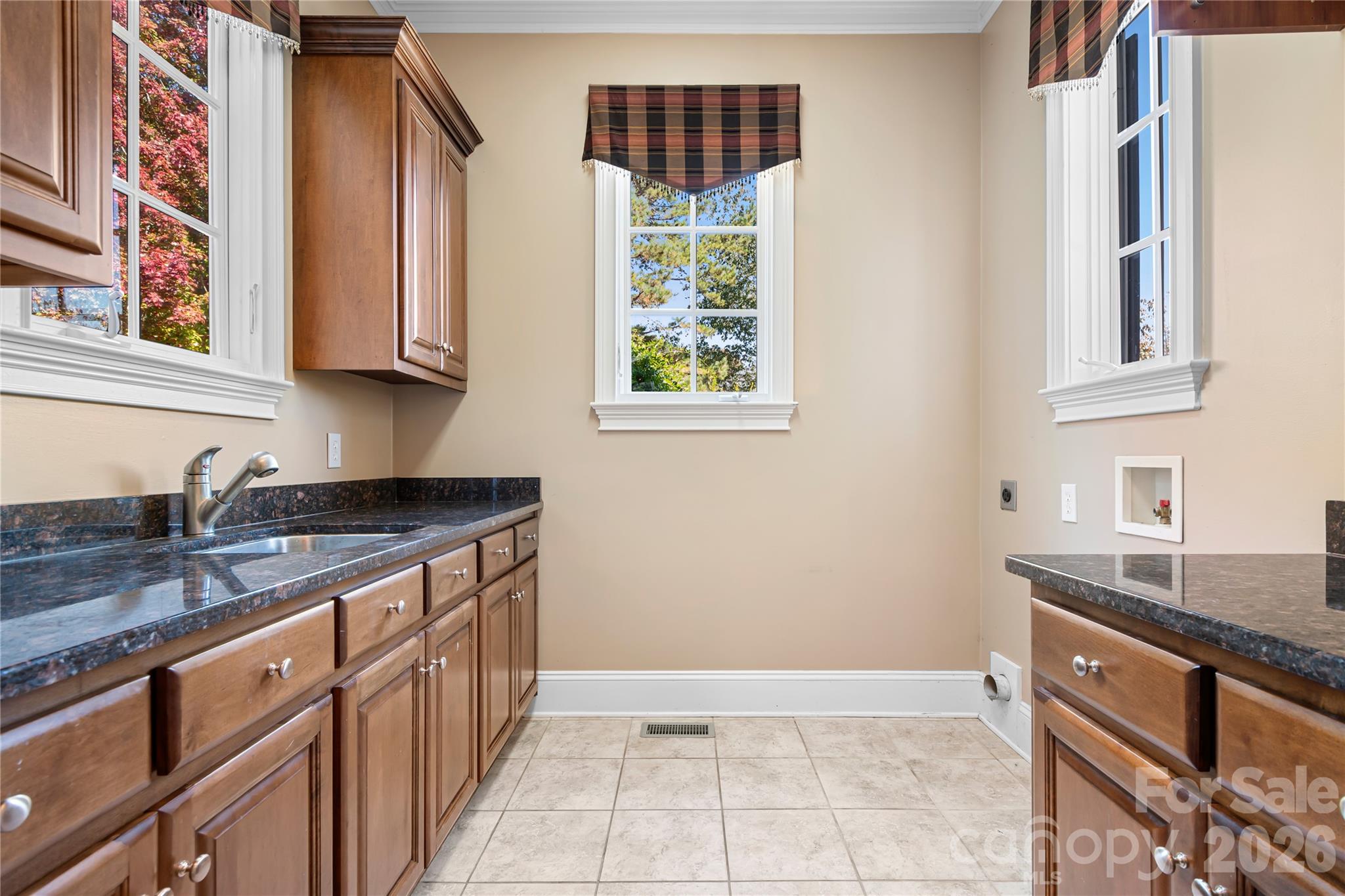 161 Cape Cod Way Property Photo 29