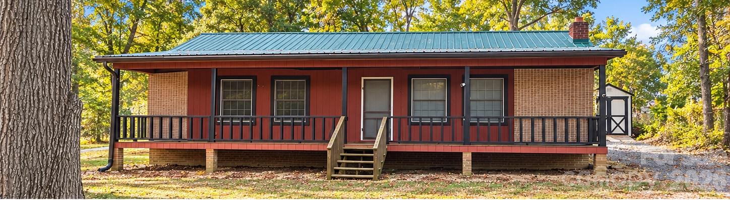 135 3rd Avenue Property Photo 1