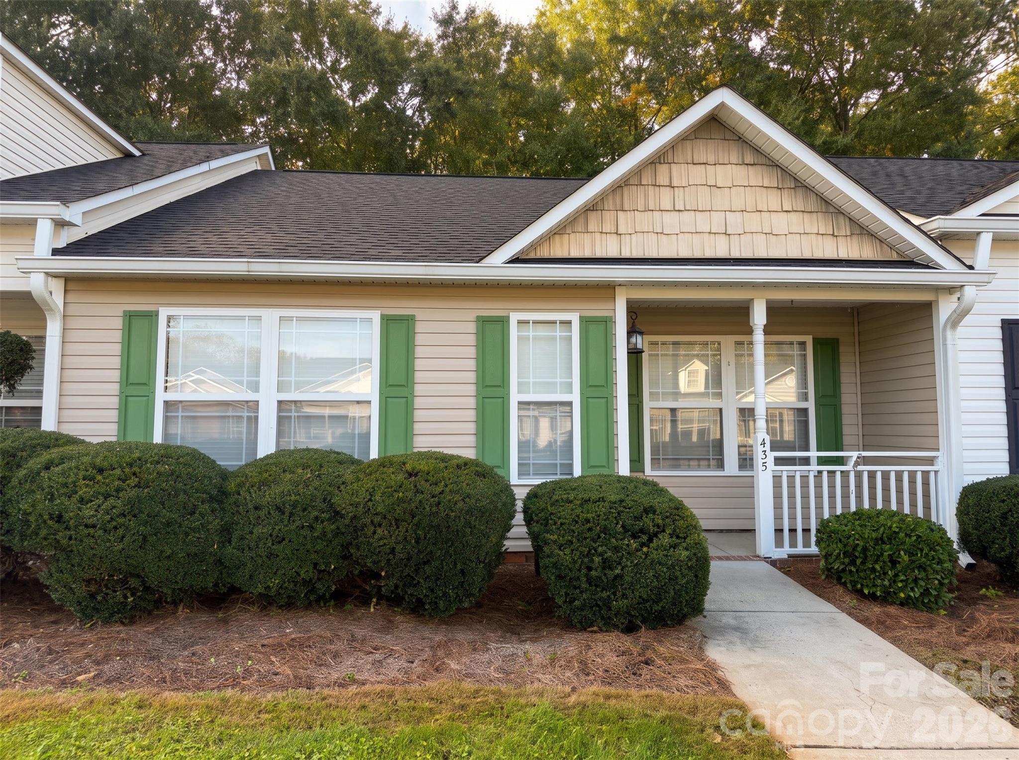 435 Guiness Place Property Photo 1