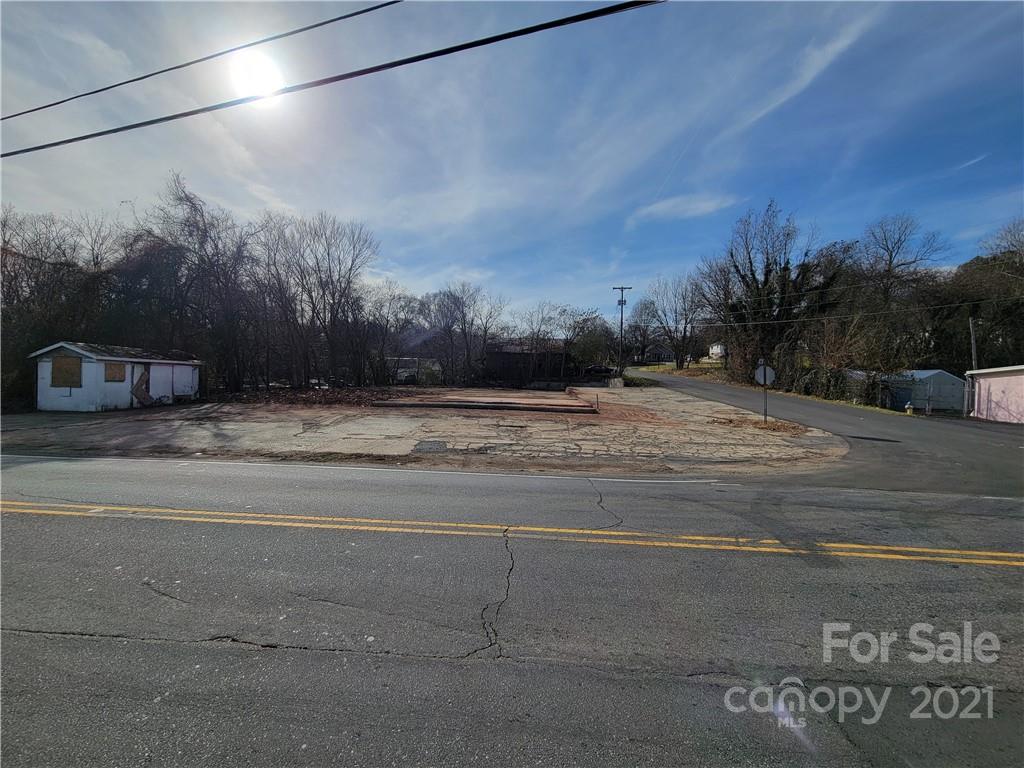 432 Old Charlotte Road Property Photo 2