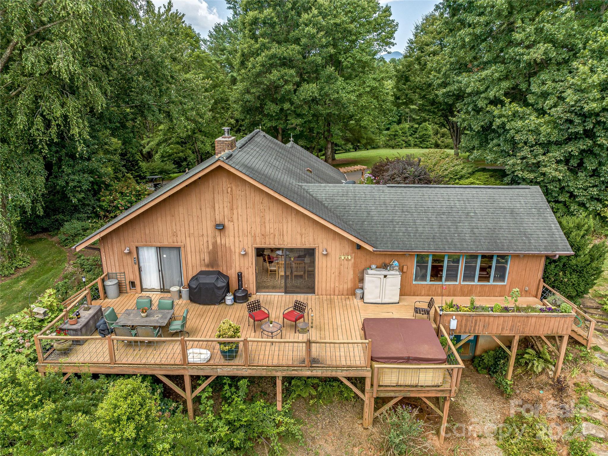 703 Crestview Drive Property Photo 38