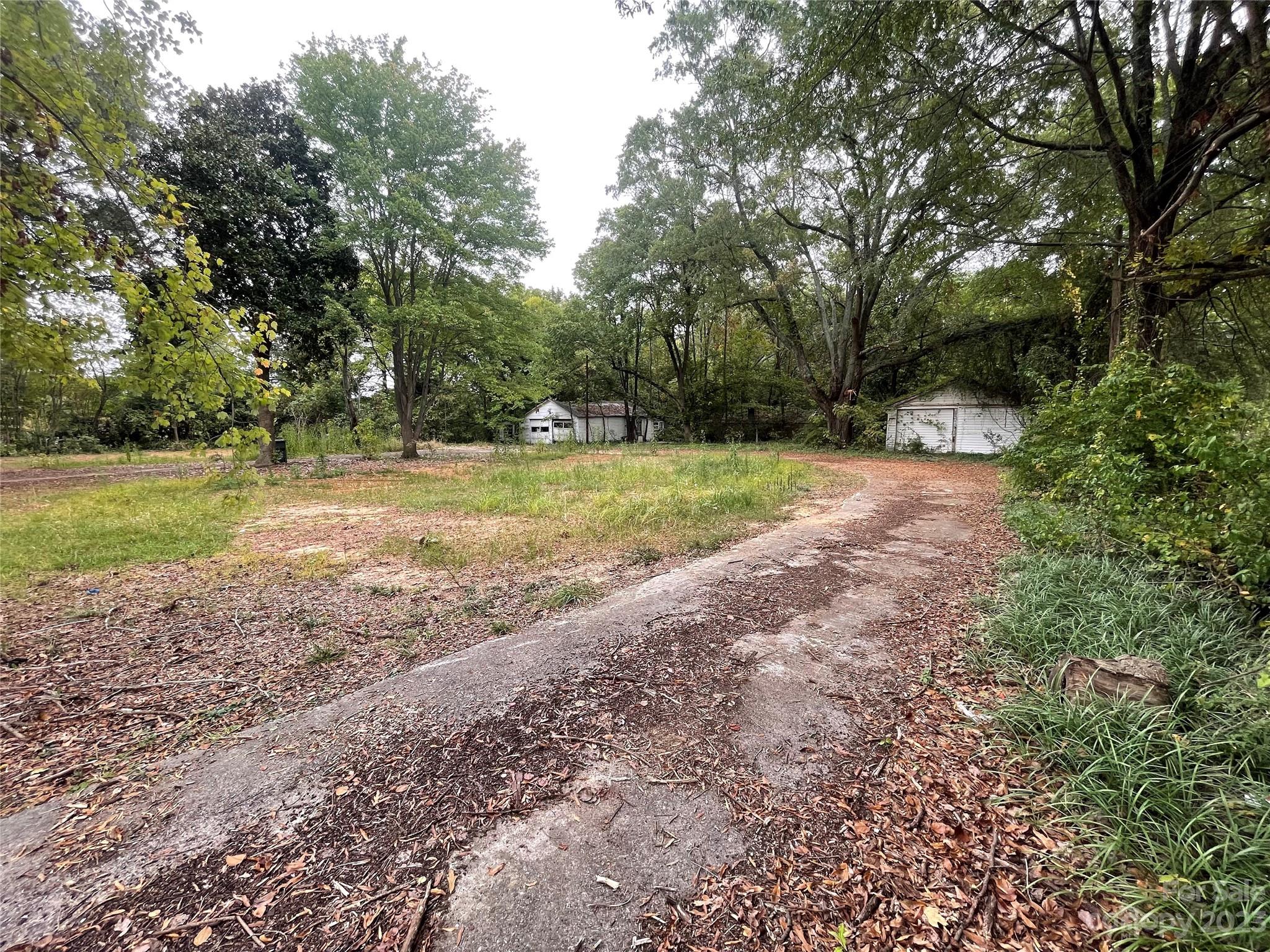 2922 Union Road Property Photo 3