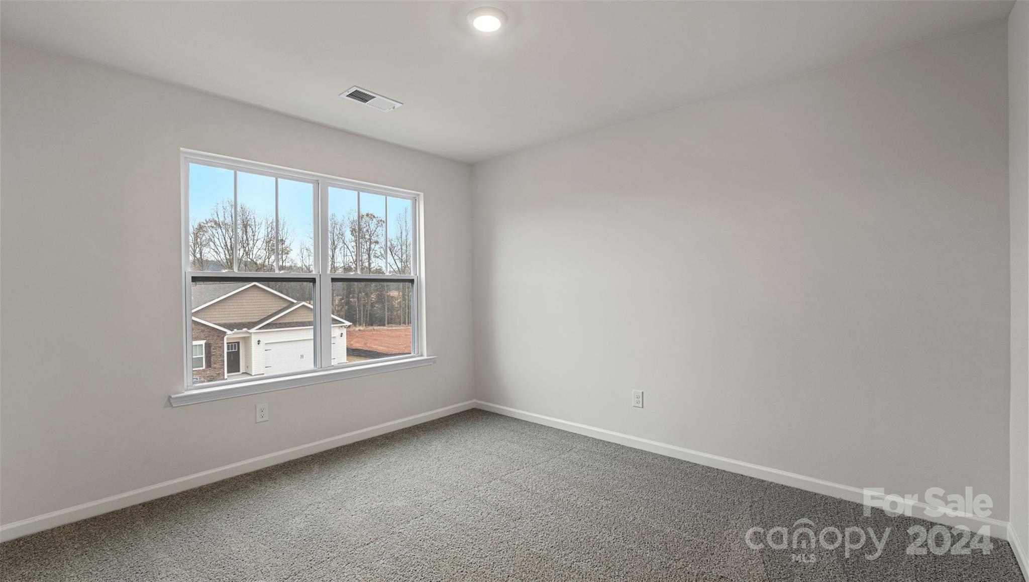 60 Farmwood Trail 30 Property Photo 6