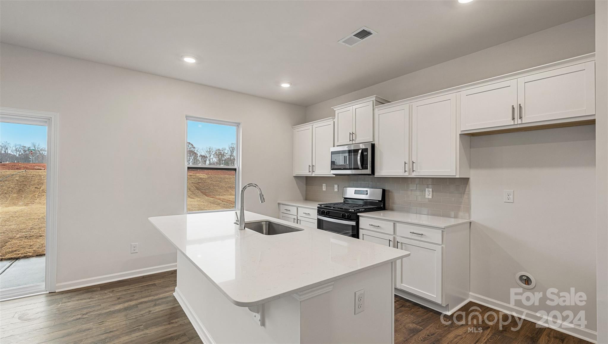 60 Farmwood Trail 30 Property Photo 18