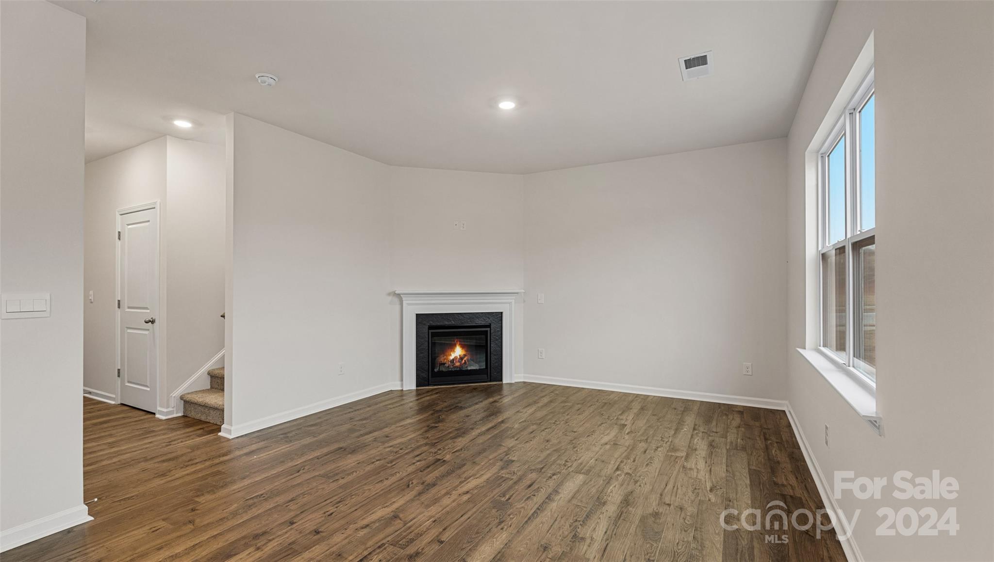 60 Farmwood Trail 30 Property Photo 22