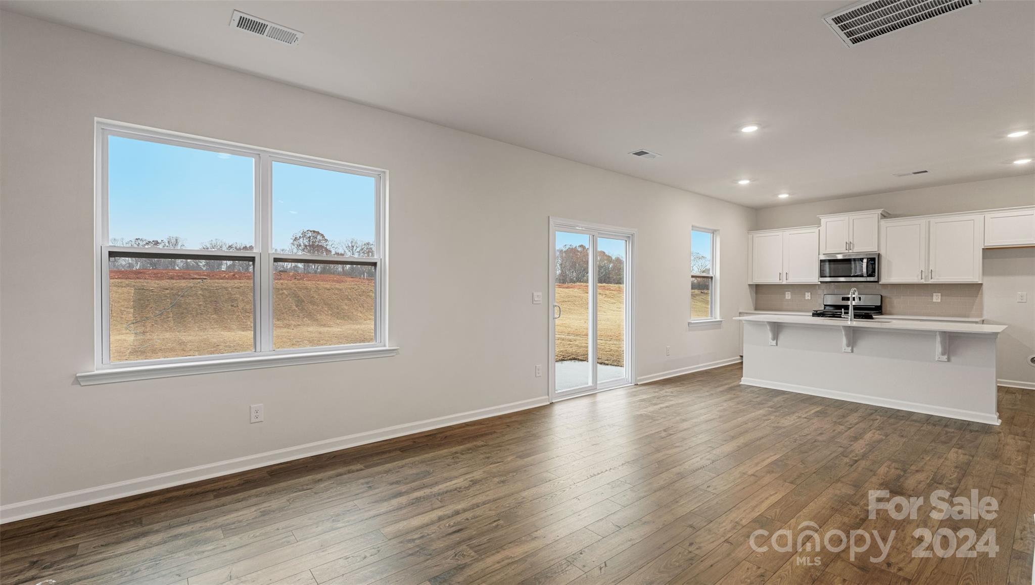 60 Farmwood Trail 30 Property Photo 23