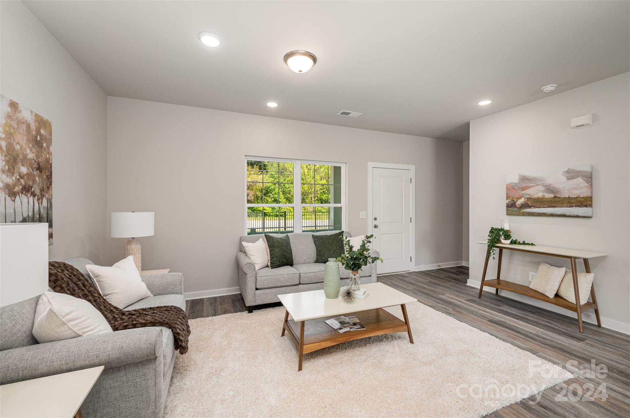 2029 Catherine Simmons Avenue Property Photo 3