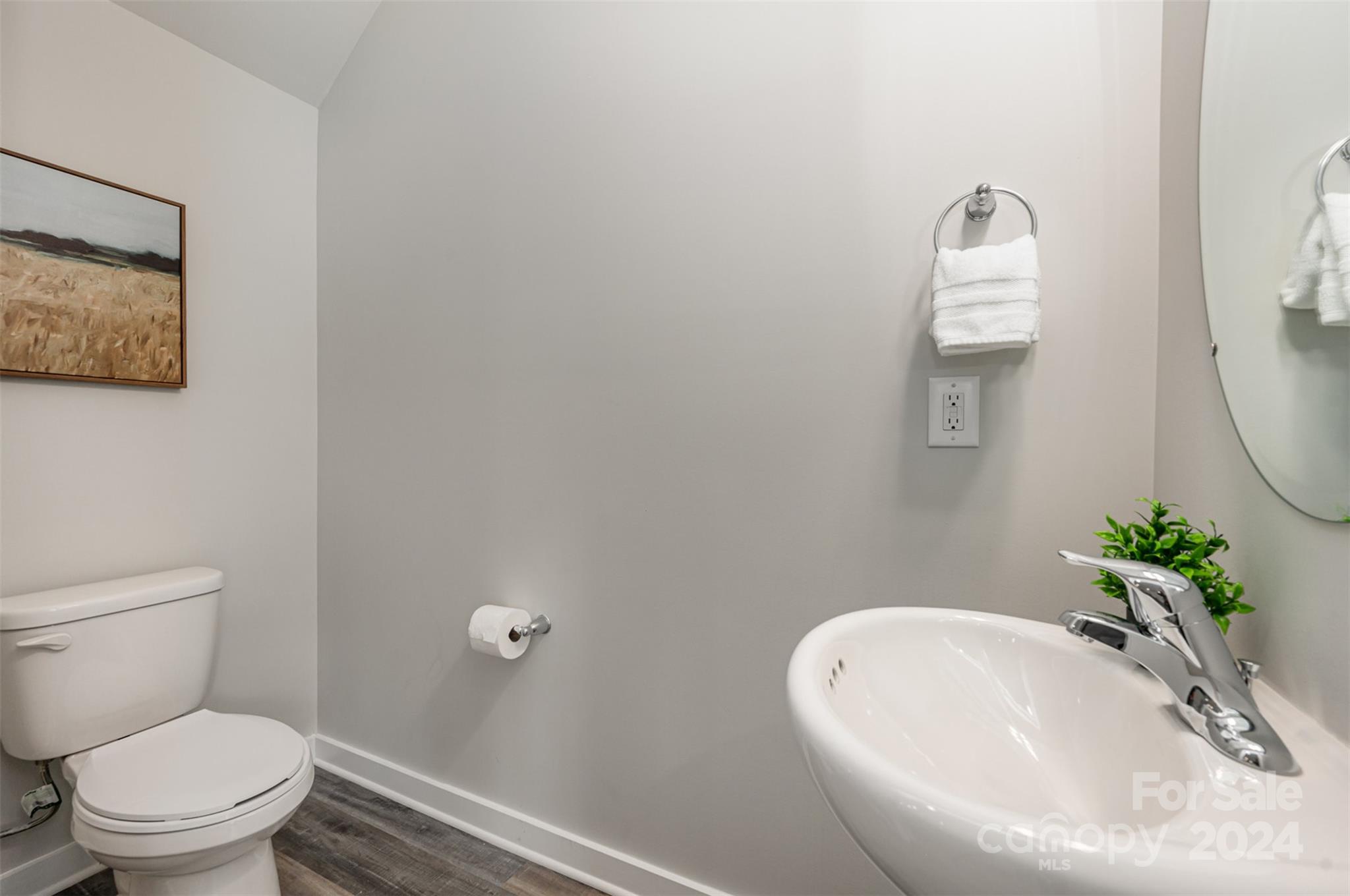 2029 Catherine Simmons Avenue Property Photo 7