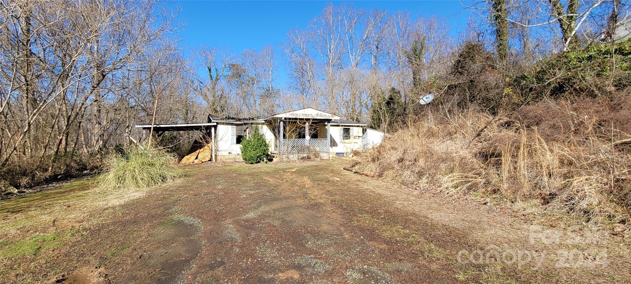 442 Folk Street Property Photo 2