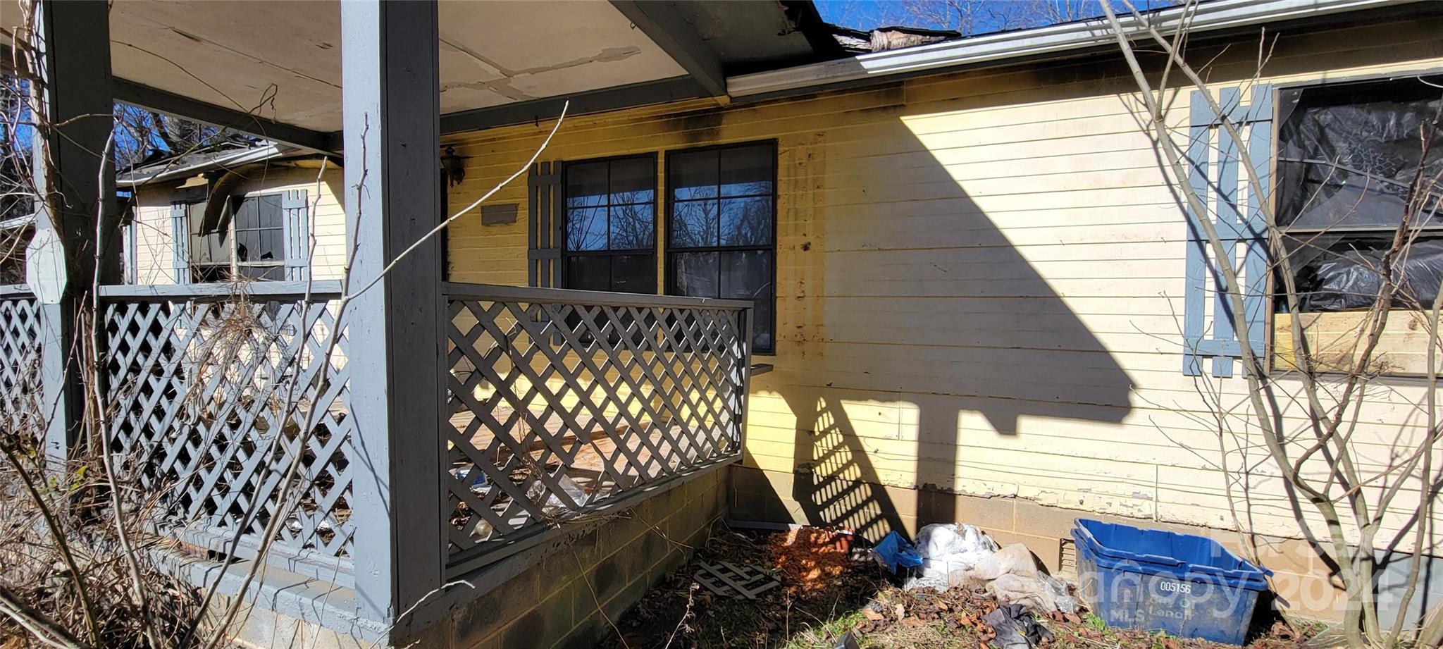 442 Folk Street Property Photo 3
