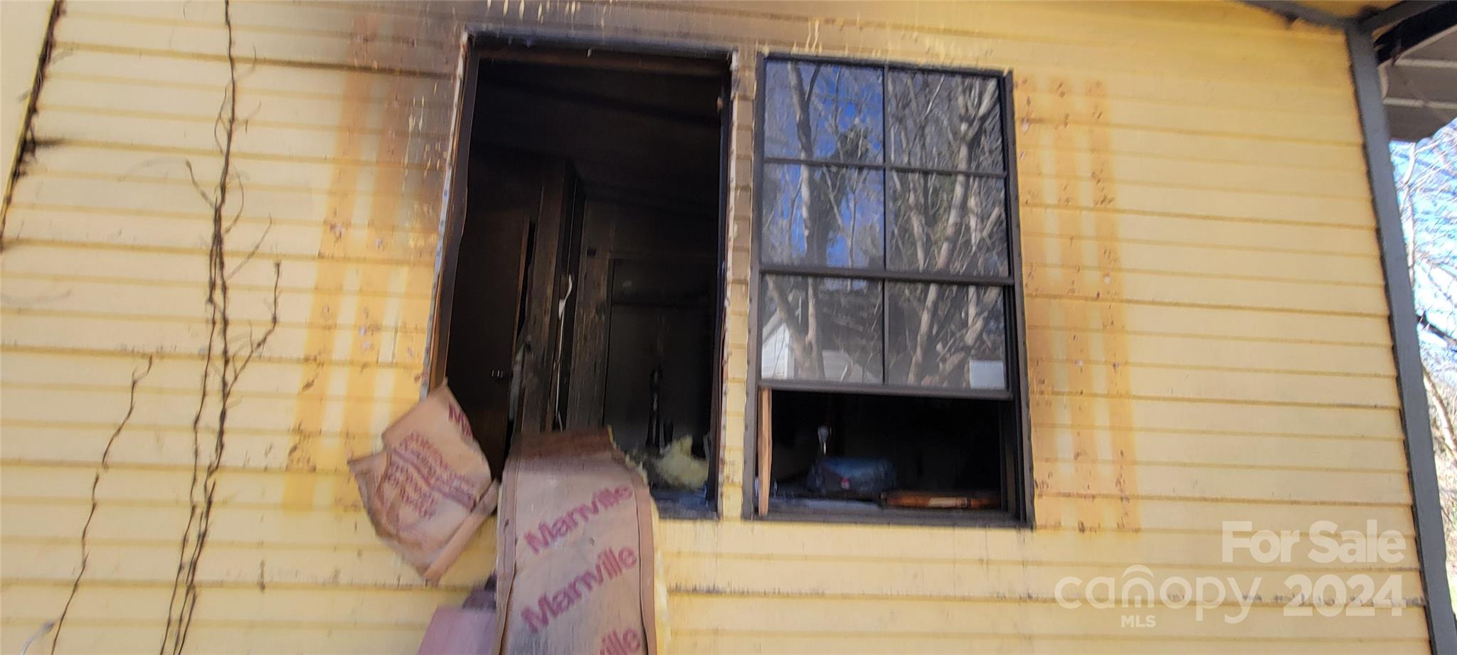 442 Folk Street Property Photo 4