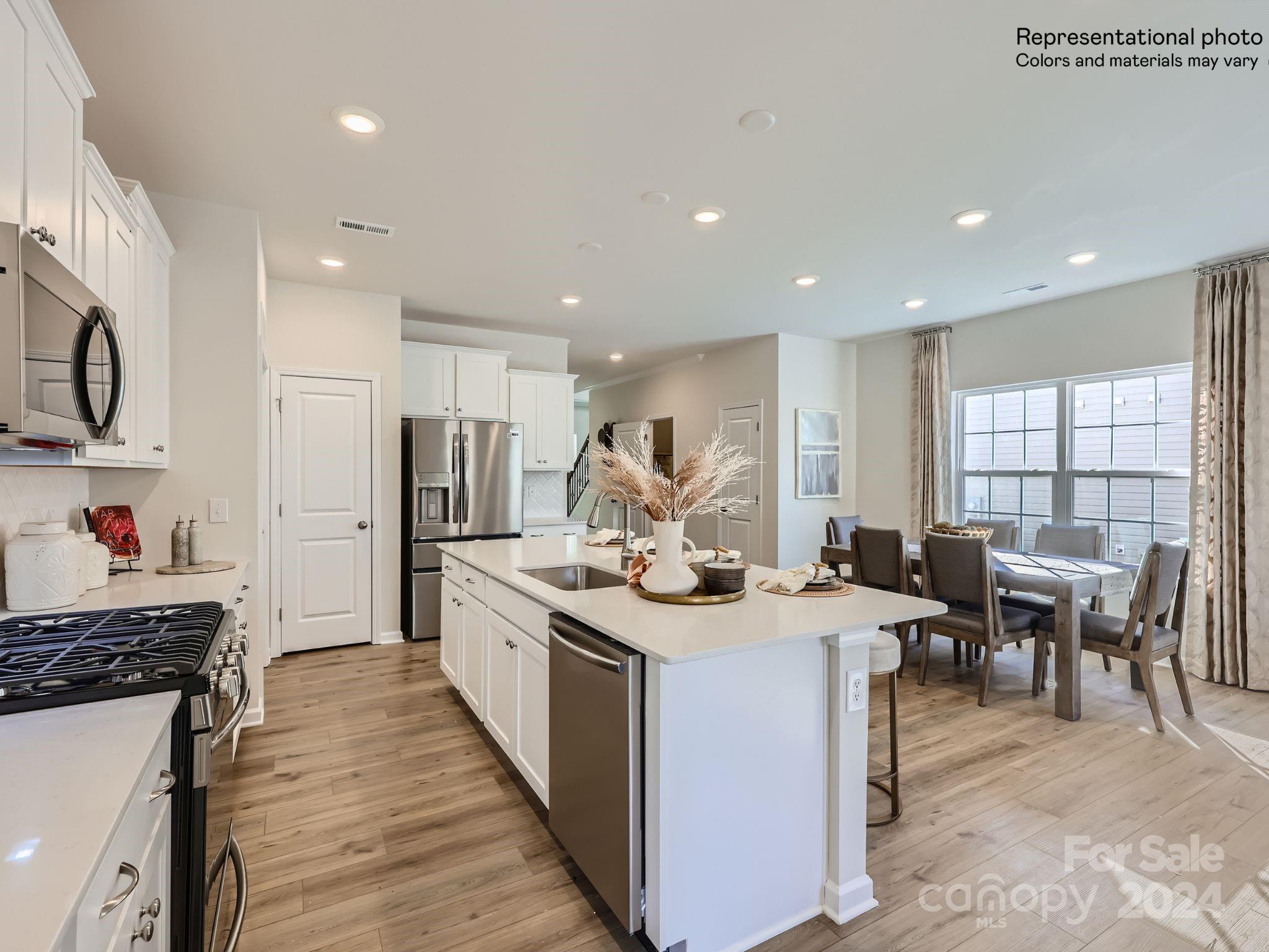 19014 Direwolf Cove #114 Property Photo 7