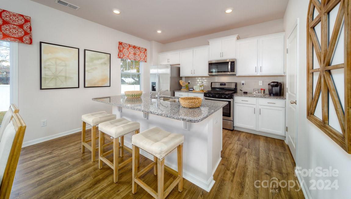 87 Dandelion Road Property Photo 6