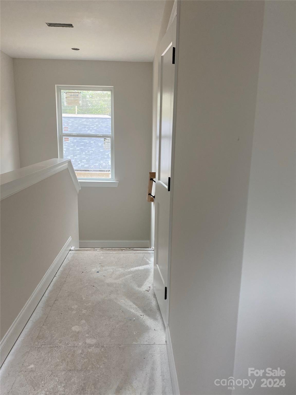 814 W Raleigh Avenue Property Photo 7