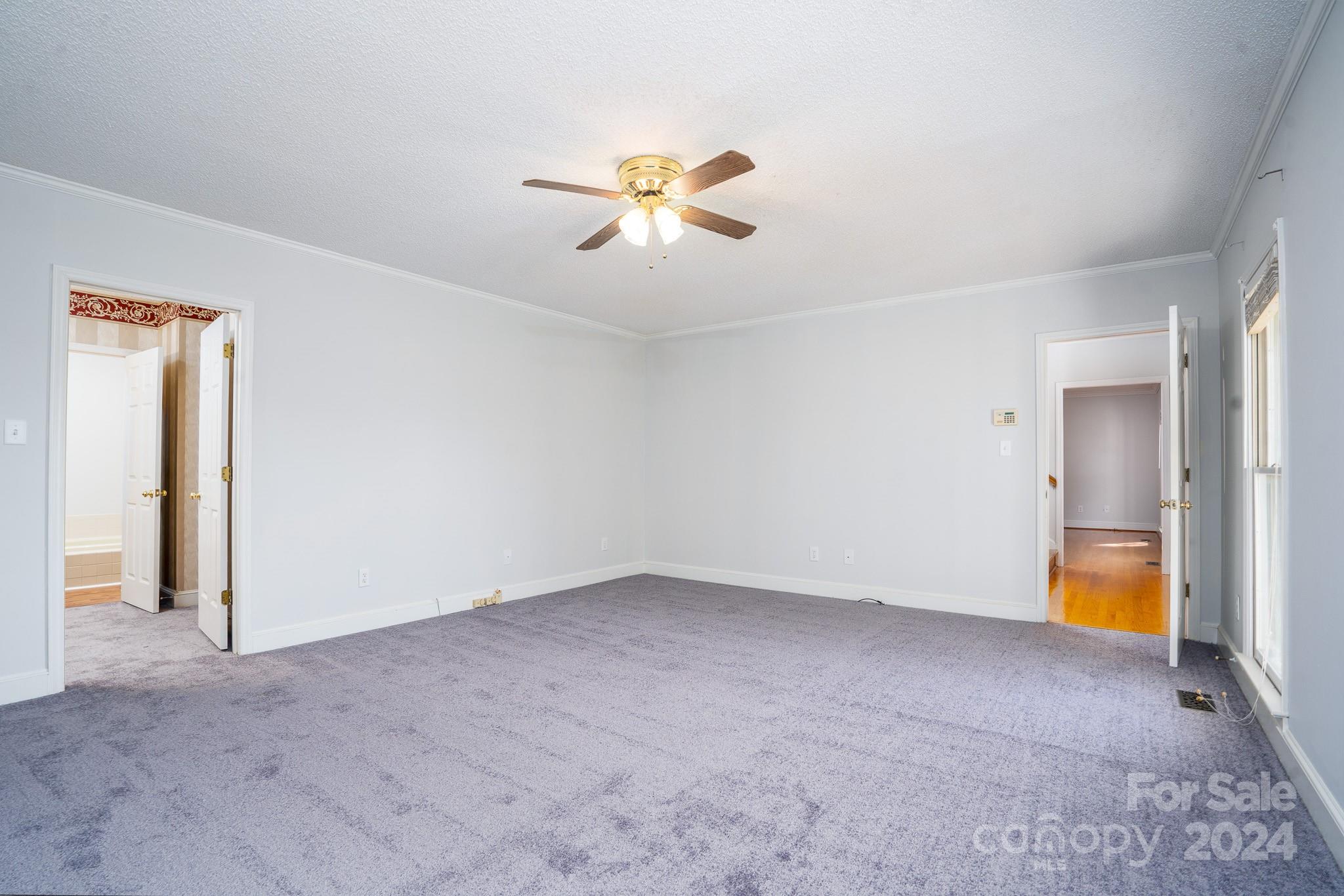 151 Oak Point Drive Property Photo 6