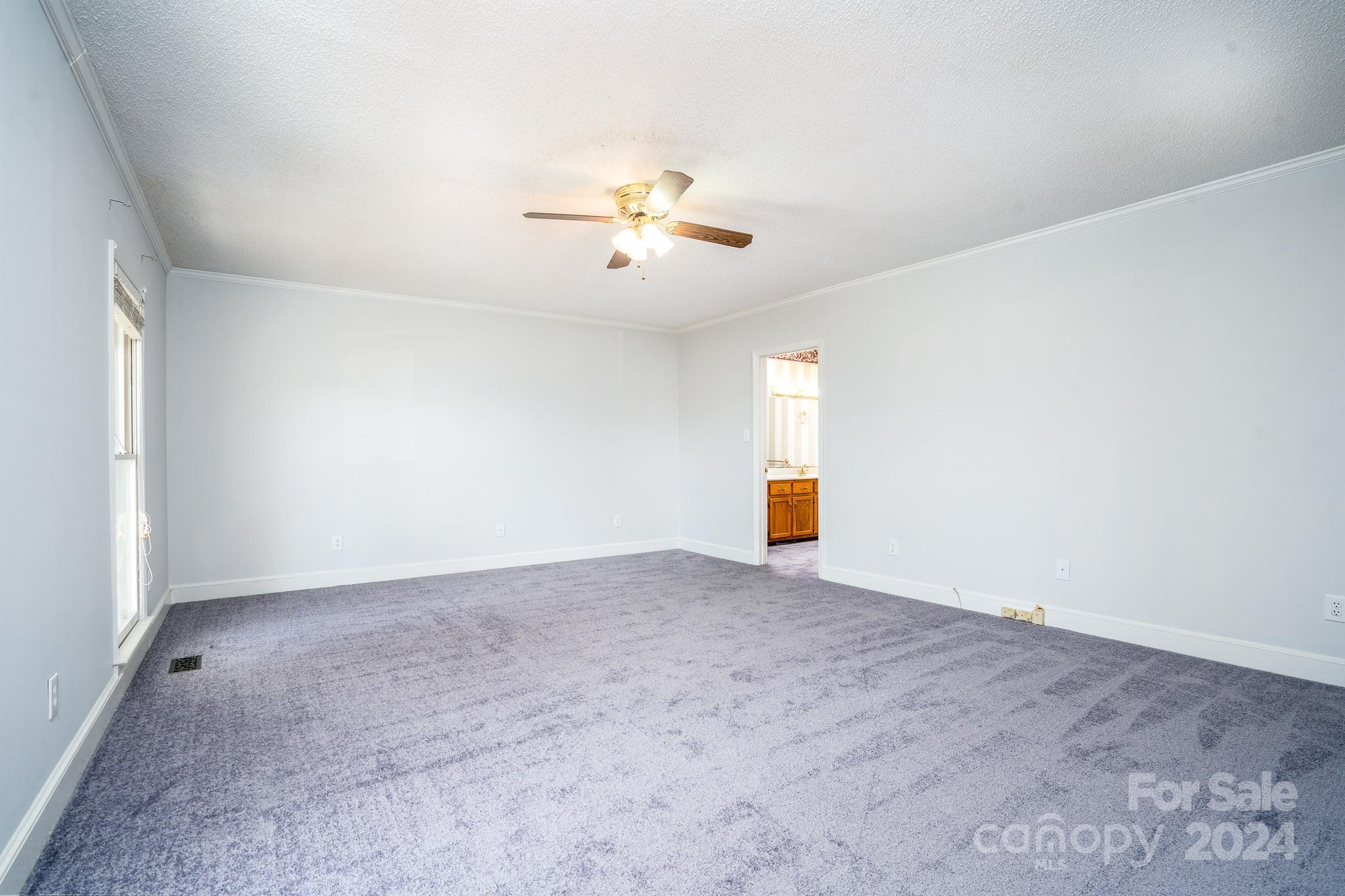 151 Oak Point Drive Property Photo 7