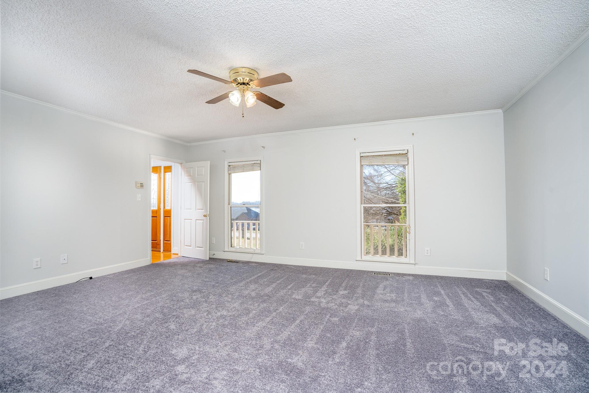 151 Oak Point Drive Property Photo 8