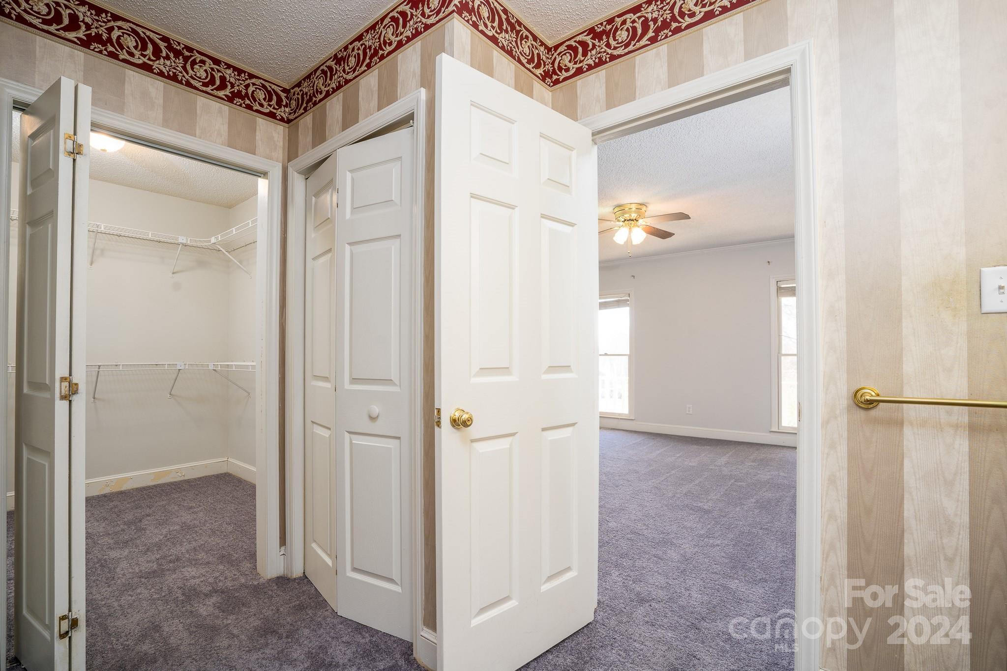 151 Oak Point Drive Property Photo 13